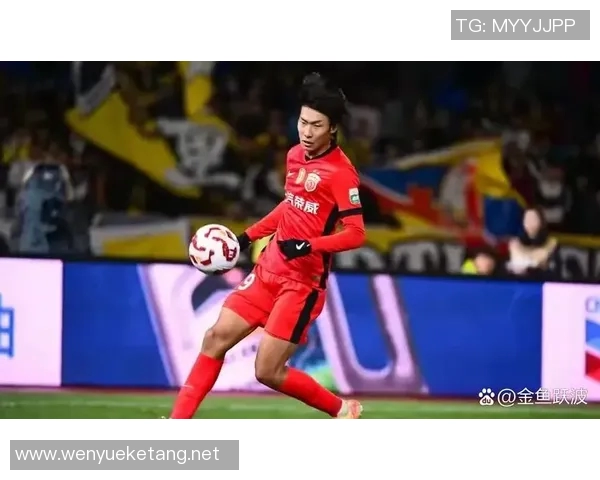 中国足球黄头发球星崭露头角成新一代足球天才引关注 中国足球黄头发球星崭露头角成新一代足球天才引关注